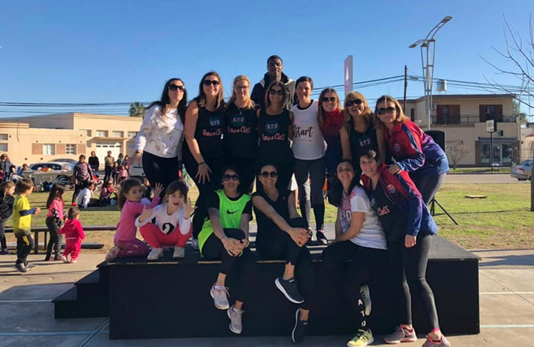 El grupo de Zumba de Talleres en General Lagos.