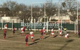 Ataque �tallar&iacute;n�. Los locales buscando ganar el partido.