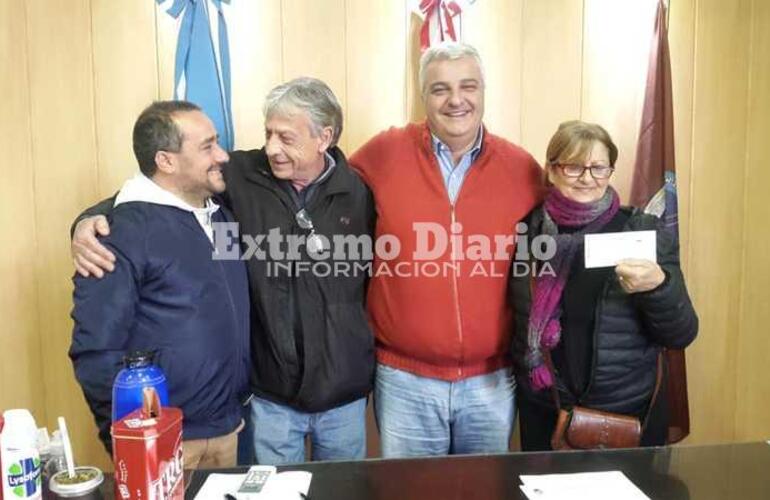 Imagen de Nueva entrega a familias del Barrio Asunción del tercer y último desembolso del Plan Lote Propio