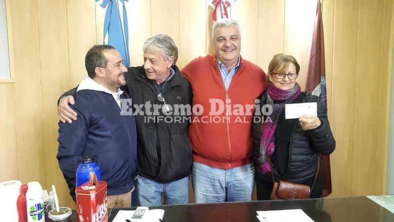 Imagen de Nueva entrega a familias del Barrio Asunci&oacute;n del tercer y &uacute;ltimo desembolso del Plan Lote Propio