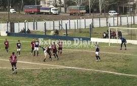 Ataque �picante� como todo el partido. Los locales fueron muy ofensivos.