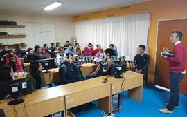 La mayor&iacute;a de los alumnos son j&oacute;venes.