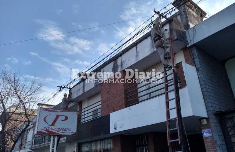 Imagen de Personal de la EPE trabaja en la zona centro