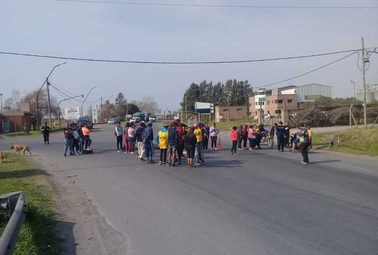 Imagen de Piquete del MTE en el acceso norte a Arroyo Seco