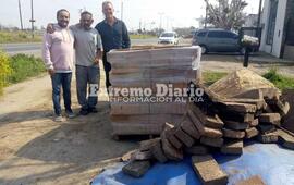 Imagen de La Municipalidad don&oacute; materiales para reconstruir la casa de Irrito S&aacute;nchez