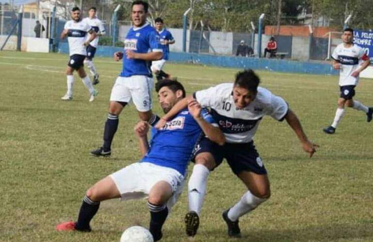 El domingo, el "Picante" recibe al puntero en el Gabino Machuca. (FOTO ARCHIVO FACEBOOK ASAC)