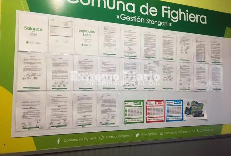 Lo hará periódicamente en el ingreso al edificio comunal