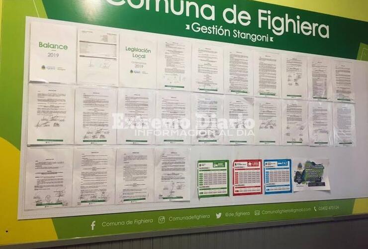 Lo hará periódicamente en el ingreso al edificio comunal