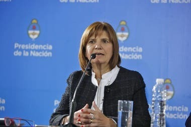 Imagen de Bullrich sobre el atentado: �No fue un ataque cualquiera, fue un ataque mafioso�