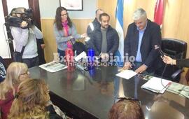 Imagen de Entrega de escrituras a ocho familias de Arroyo Seco