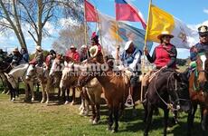 Fue hoy al mediodia en la posta de la estación de trenes.