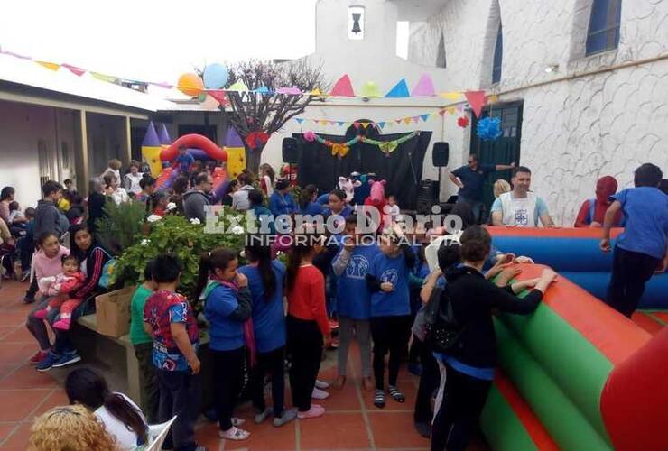 La fiesta contó con una gran concurrencia de niños.