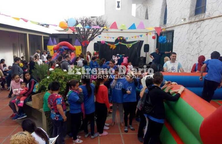 La fiesta contó con una gran concurrencia de niños.