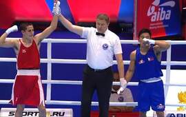 Mirco celebra el veredicto de los jueces.