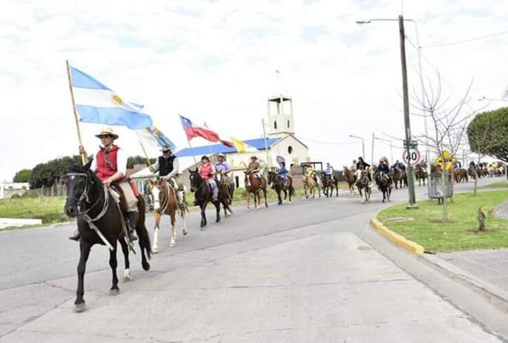 Imagen de La Asociación Sanmartiniana cerró la marcha por las postas en General Lagos