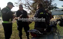 Imagen de Labran actas de infracci&oacute;n y remiten varias motos