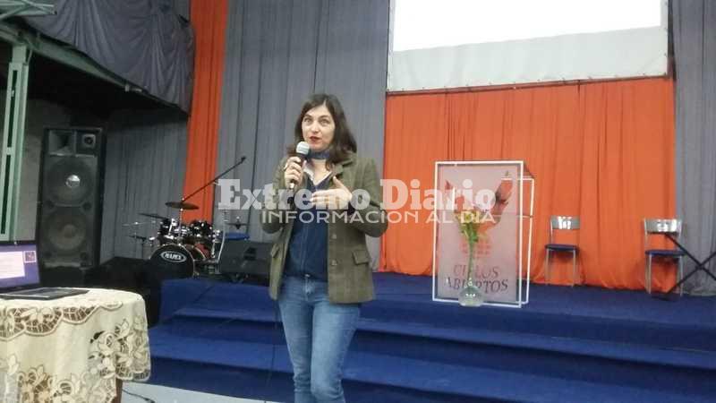 El encuentro se realiz&oacute; en la Iglesia Cielos Abiertos