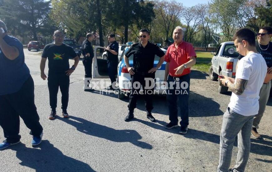 Murina junto al jefe del Comando Marcelo Aranda