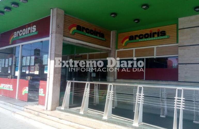 Supermercado Arco Iris se encuentra cerrado