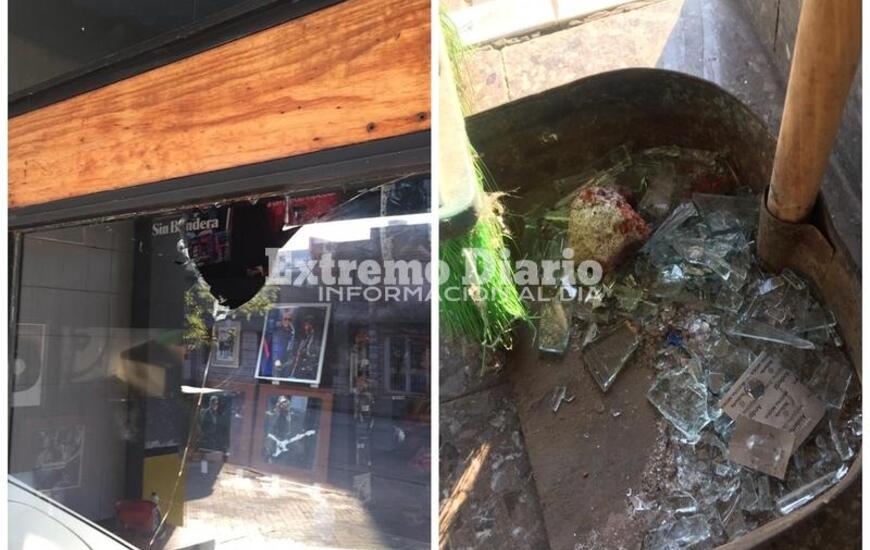 Imagen de Inadaptados ocasionaron destrozos en pleno centro