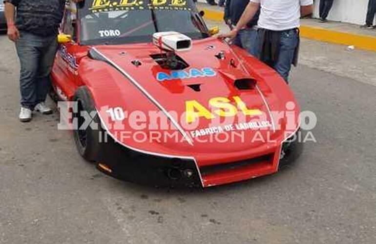 Ferretti junto a los colaboradores