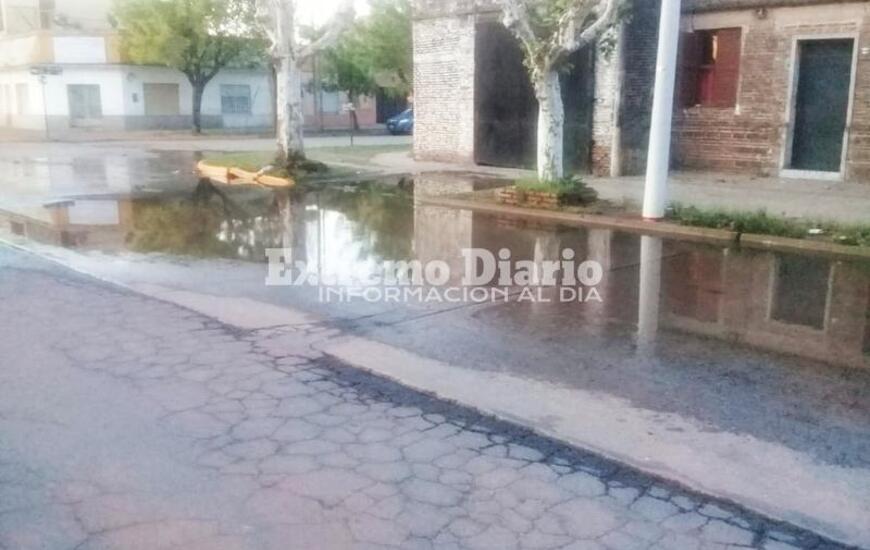 Imagen de Ca&ntilde;o de agua roto