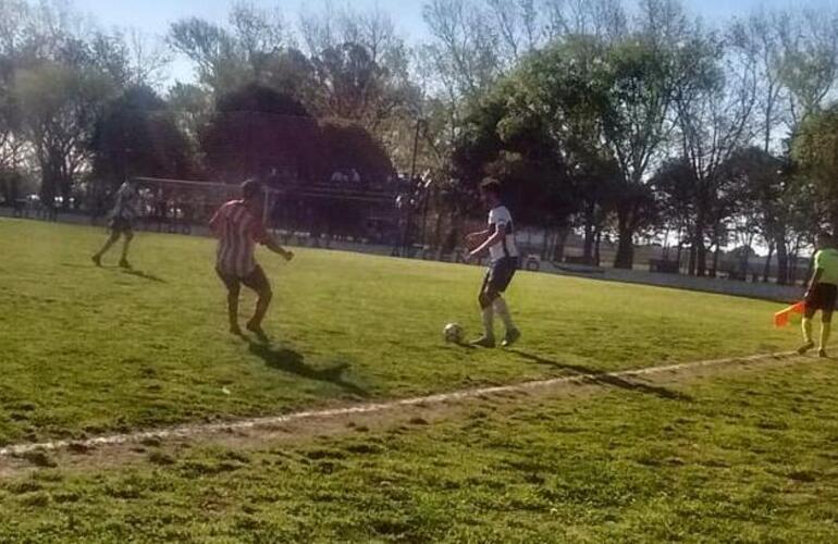 La Academia doblegó al Lobo en Fighiera