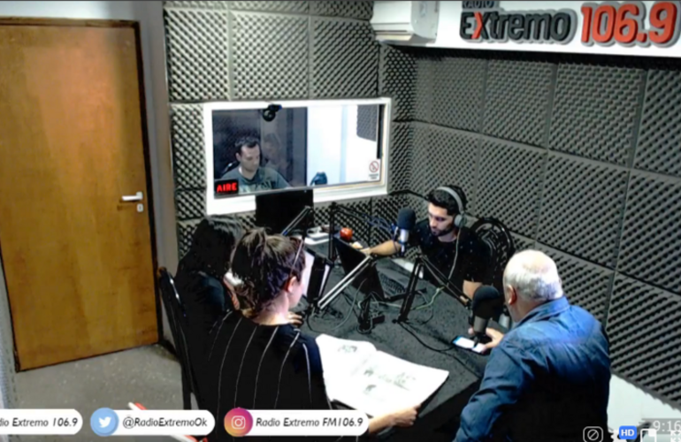Imagen de Emisi&oacute;n EN VIVO de Dos & Pico, Radio Extremo 106.9