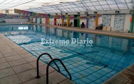 Llena, quieta e impecable. As&iacute; se encuentra la pileta del complejo en estos d&iacute;as.