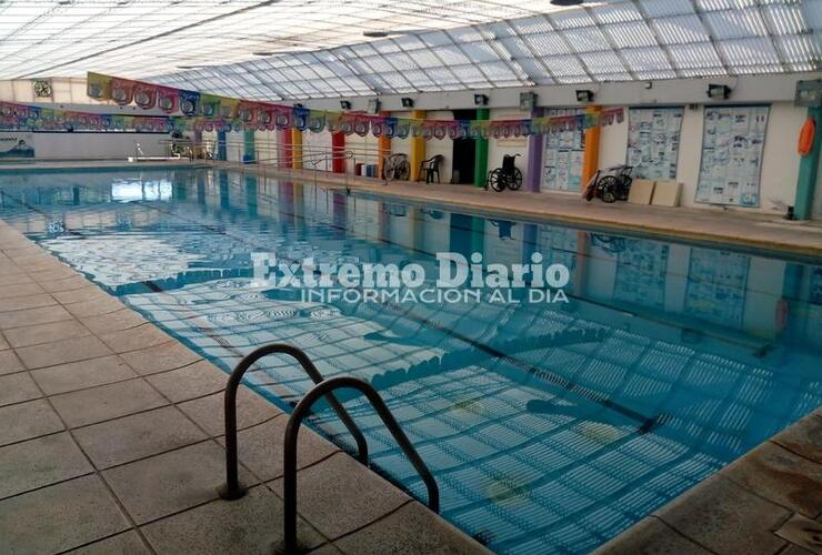 Llena, quieta e impecable. As&iacute; se encuentra la pileta del complejo en estos d&iacute;as.