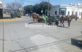 Archivo: Manifestaci&oacute;n del MTE frente al Concejo