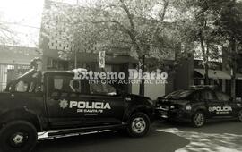 Los dos masculinos fueron trasladados a la 27 por tentativa de robo.