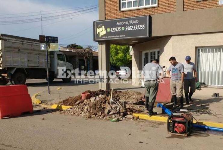 Imagen de Sin agua hasta el mediodía