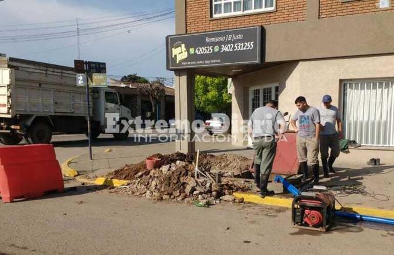 Imagen de Sin agua hasta el mediodía