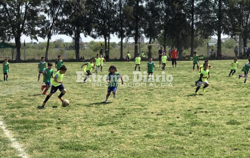 Imagen de River Plate realiz&oacute; una prueba de jugadores en Arroyo Seco, organizada por �Manos Dadas�