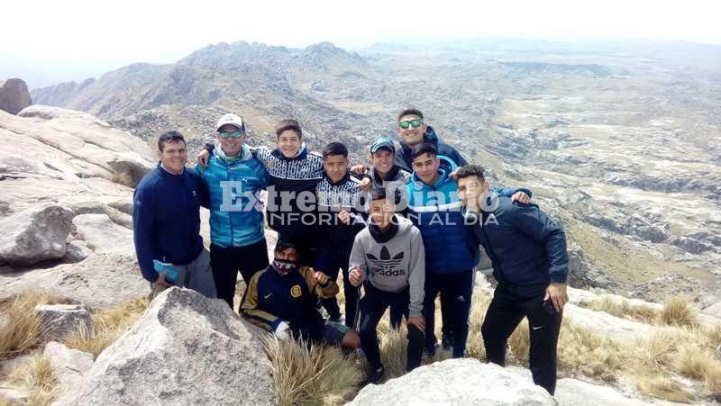 Imagen de La 415 y la 650 viajaron juntas al Champaqui