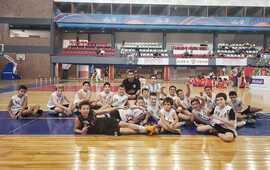 Las inferiores de Uni&oacute;n y otra incre&iacute;ble experiencia en el b&aacute;squet.