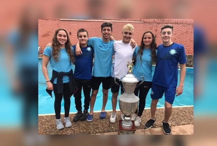 Imagen de Seis nadadores de Labarra Olímpica campeones en Tacuarembo