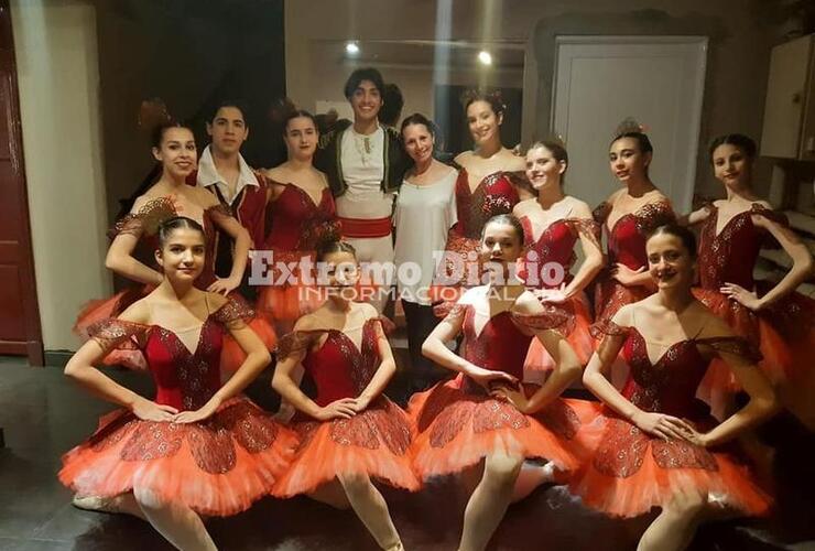 Imagen de La Escuela de Ballet Gloria Kazda premiada en Rosario