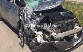 Destrucci&oacute;n total. As&iacute; qued&oacute; el auto tras el siniestro vial.