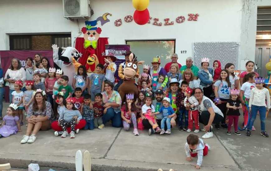 Imagen de Cotill&oacute;n Gloria celebr&oacute; 10 a&ntilde;os con una s&uacute;per fiesta abierta al p&uacute;blico