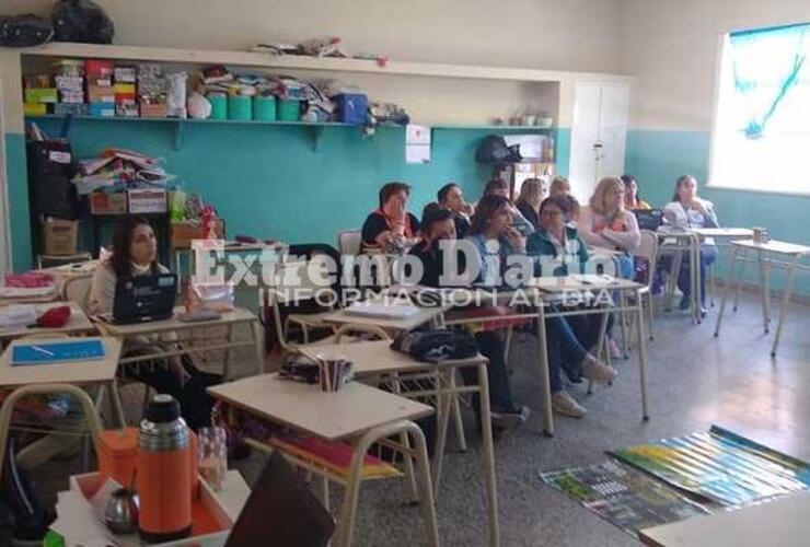 La Escuela capacita a sus docentes.