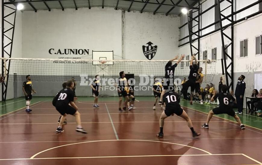 Imagen de Uni&oacute;n perdi&oacute; ante Saladillo por 3 a 2 en el 1er duelo de Cuartos de Final