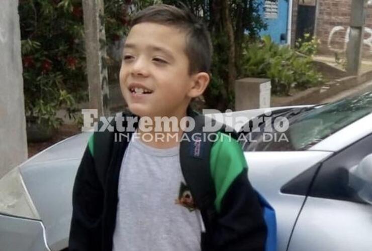 Juega en categoría Infantil y va a 2do grado en la Escuela.