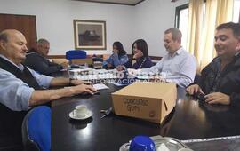 Imagen de Se revisa la documentaci&oacute;n de los �desestimados�