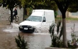 Varias calles fueron afectadas por las lluvias de estas ultimas horas.