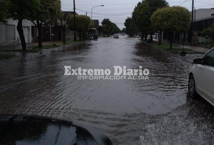 Imagen de Paró la lluvia y las calles comenzaron a desaguar