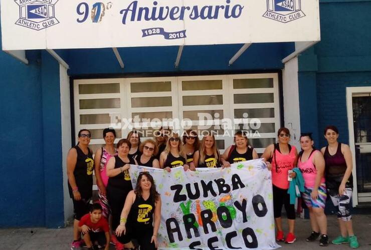 Imagen de El grupo de Zumba de A.S.A.C. bailó en San Nicolás