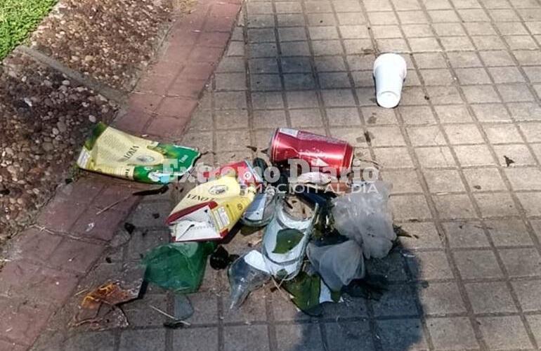Imagen de &iquest;Descontrol?: As&iacute; amaneci&oacute; la Plaza 9 de Julio