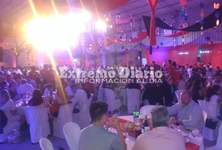 Casi 500 personas acompañan la cena del "Tallarín".